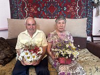 Цветы, песни и 58 лет любви!