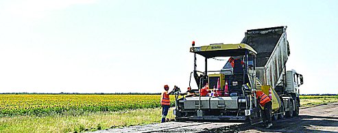В Саратовской области отремонтируют еще 400 километров региональных трасс