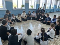  ВМЕСТЕ МЫ — БОЛЬШАЯ СИЛА, ВМЕСТЕ МЫ — СТРАНА РОССИЯ!