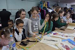 В честь Дня наставника областной театр оперетты провел экскурсии для участников фестиваля "Театральное Приволжье"  