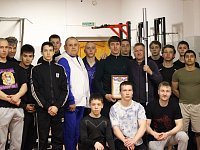 Железная поддержка для наших богатырей!