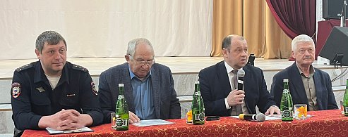 Итоги, планы и актуальные вопросы: сход граждан в Яблоновом Гае