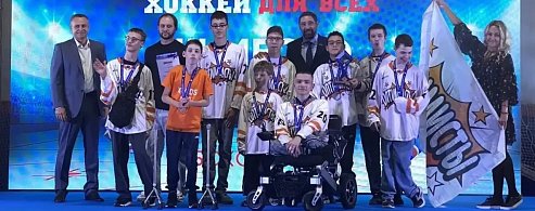 Саратовские «Оптимисты» завоевали бронзу на турнире «Хоккей для всех»