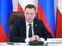 Губернатор поручил в короткие сроки устранить перебои с вывозом мусора