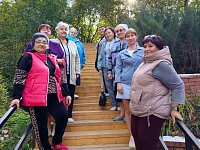 День туризма отметили с молитвой и чистым воздухом: поездка социальных работников в Вавилов Дол